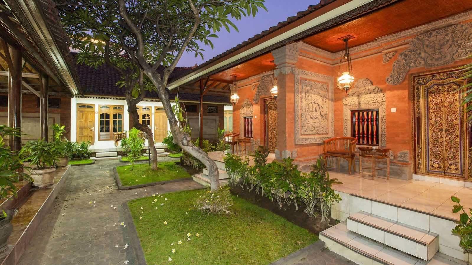 Surya Tropical Kuta Hotel Kuta  Exterior photo