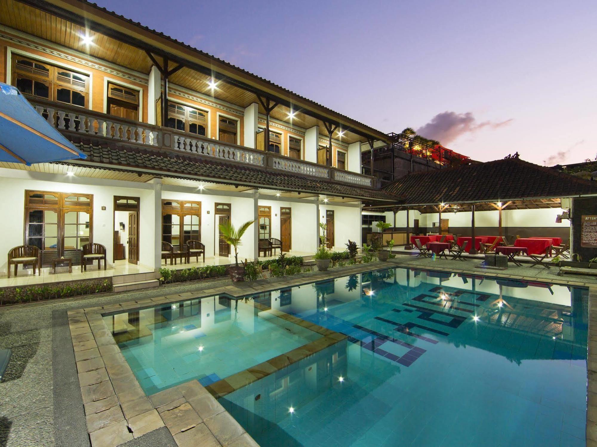 Surya Tropical Kuta Hotel Kuta  Exterior photo